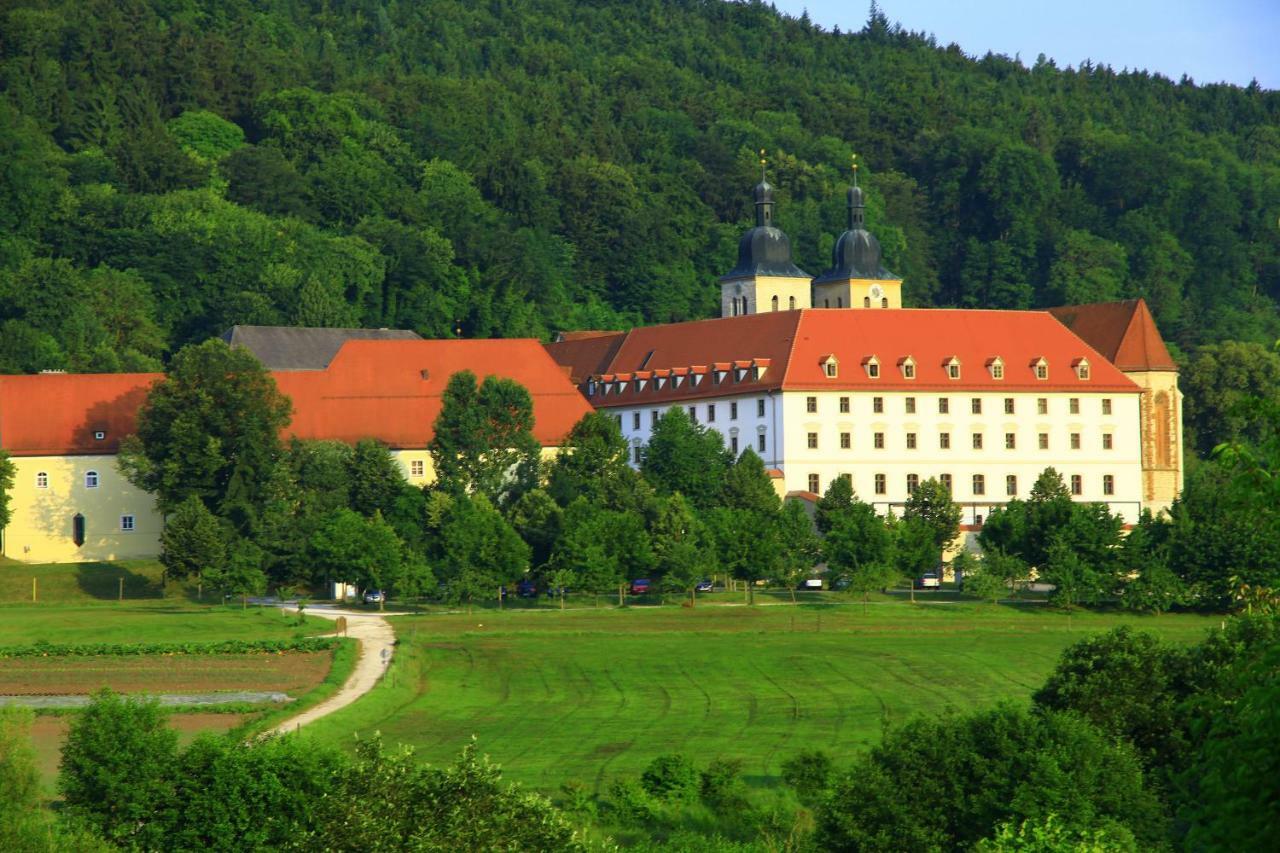 Kloster Plankstetten Gaste- Und Tagungshaus Berching Exteriör bild