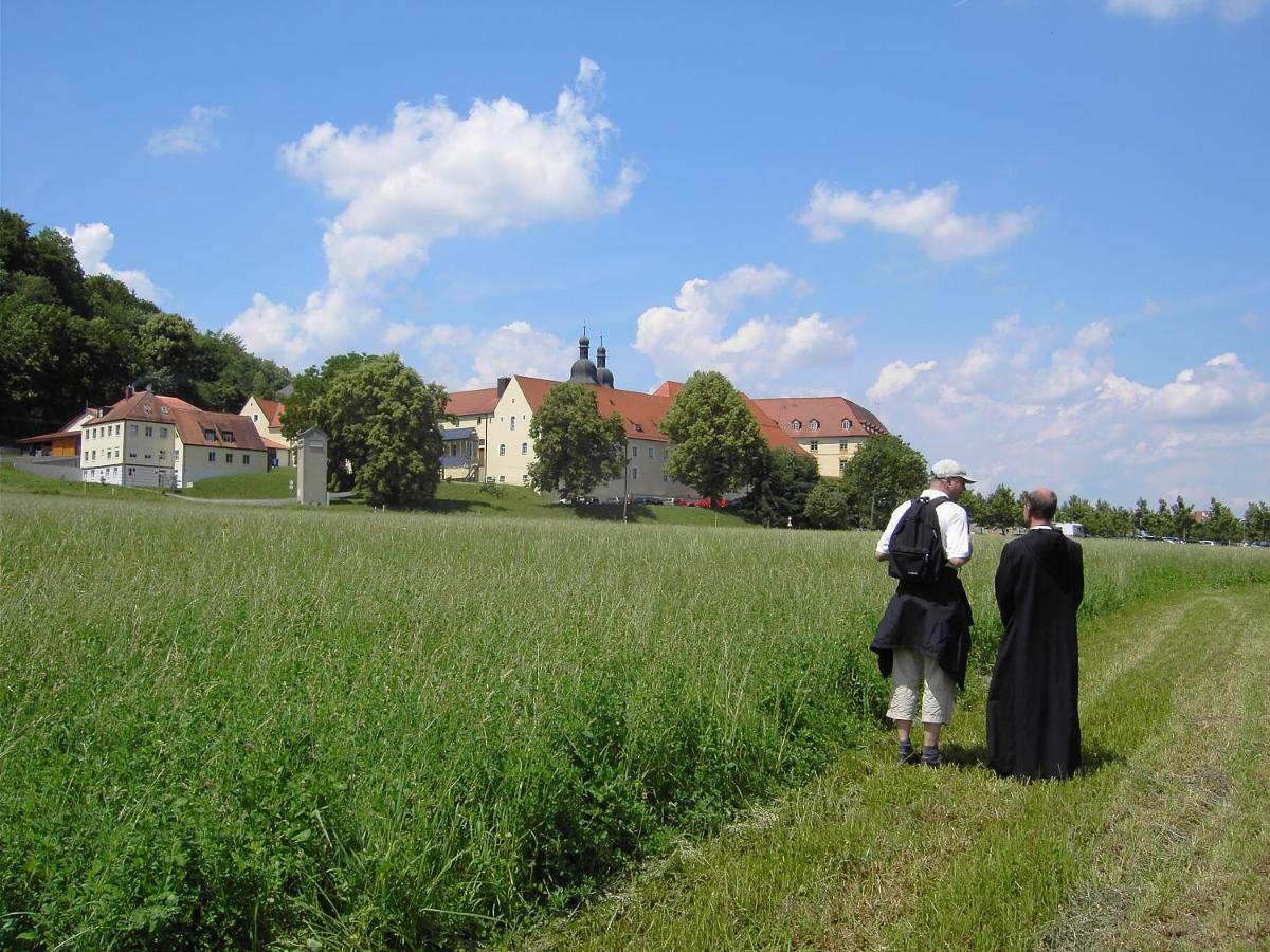 Kloster Plankstetten Gaste- Und Tagungshaus Berching Exteriör bild