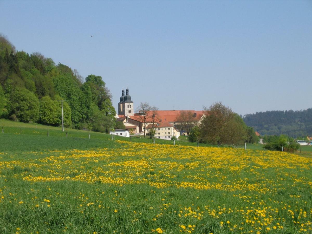 Kloster Plankstetten Gaste- Und Tagungshaus Berching Exteriör bild